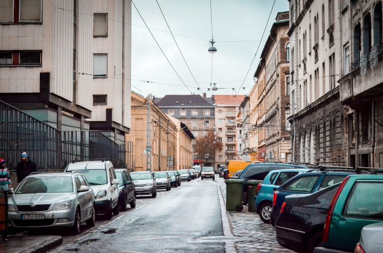 Ekkortól lehet ingyen parkolni Budapesten az év végén