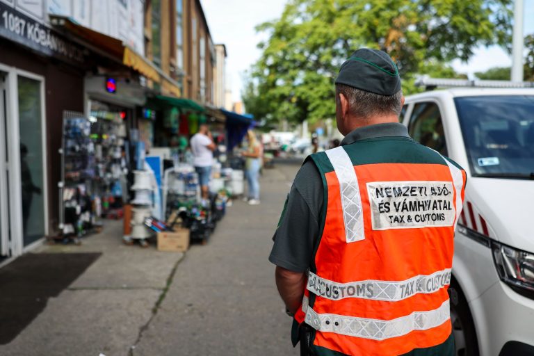 Ezentúl nagyon súlyos következményekkel számolhatnak, akik trükköznek a nyugtával