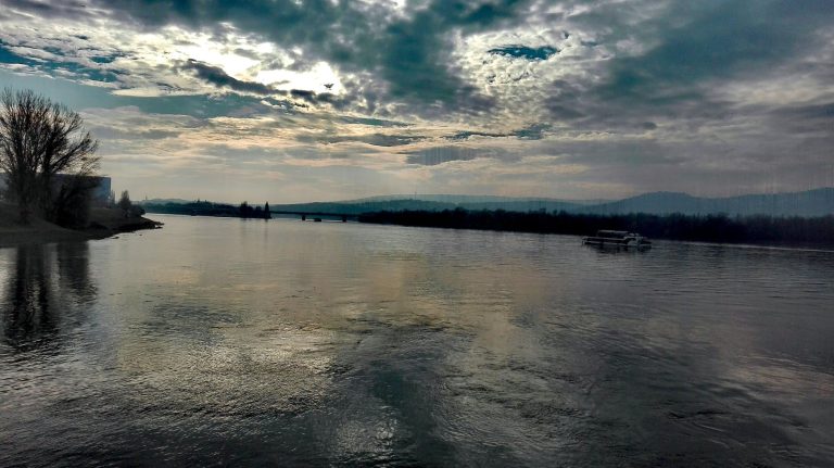 Alig pár nap alatt több méterrel emelkedett a Duna vízszintje a fővárosnál