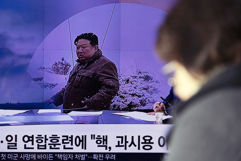 Új atom-tengeralattjárót épít Észak-Korea, Kim Dzsong Un atomhaderőt akar