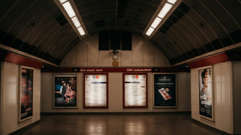 Ismét teljes vonalon jár az M2-es metró