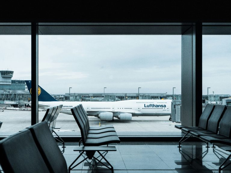 Sztrájkba lép kedden a Lufthansa földi kiszolgáló személyzete