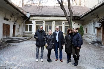 Az Akácos udvarban várja a rászorulókat jövő héttől a Heti Betevő