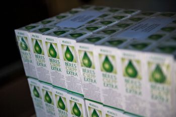 A Béres Alapítvány 5000 üveg Béres Cseppel támogatja a daganatos betegeket