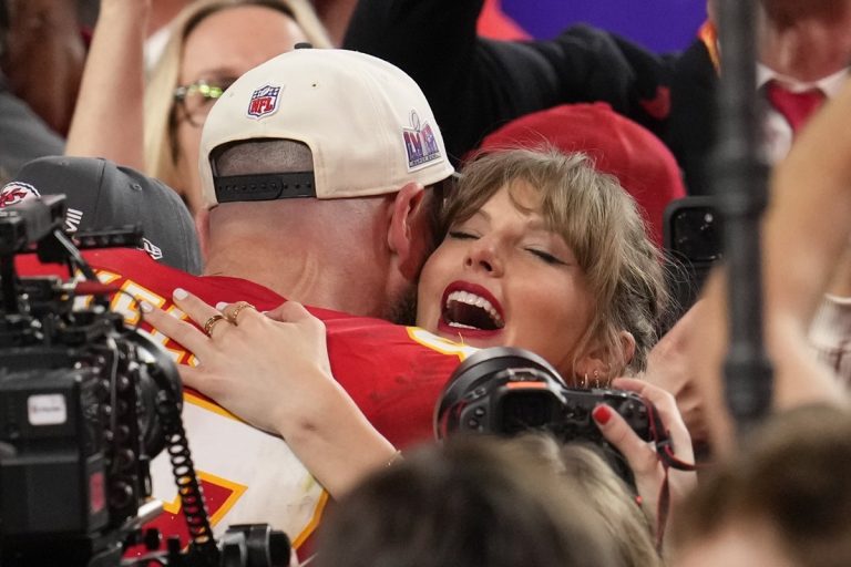 A Taylor-jelenség: az USA történetének legnézettebb tévés műsora lett az 58. Super Bowl
