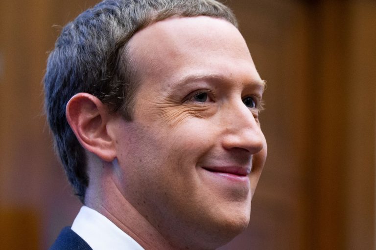 108 milliárd forintot érő jachttal ajándékozta meg magát Mark Zuckerberg