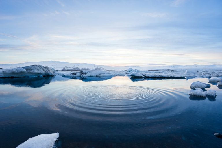 A következő évtizedben gyakorlatilag jégmentessé válhat az Északi-sarkvidék