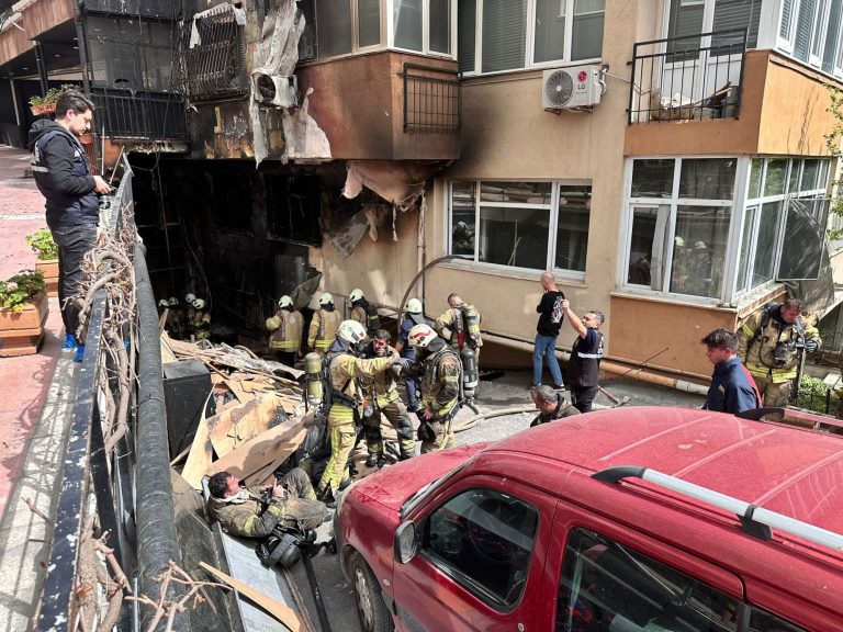 Tűz ütött ki felújítás közben egy isztambuli szórakozóhelyen, legkevesebb 29 ember életét vesztette