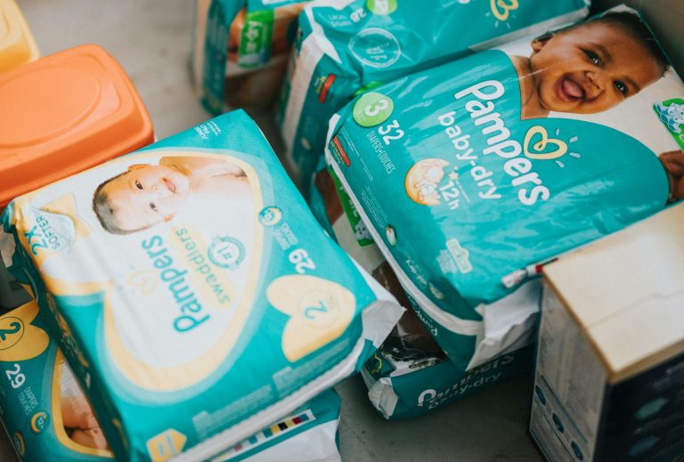 A Pampers pelenka gyártója magyarázatot adott arra, miért csökkentik termékeik méretét