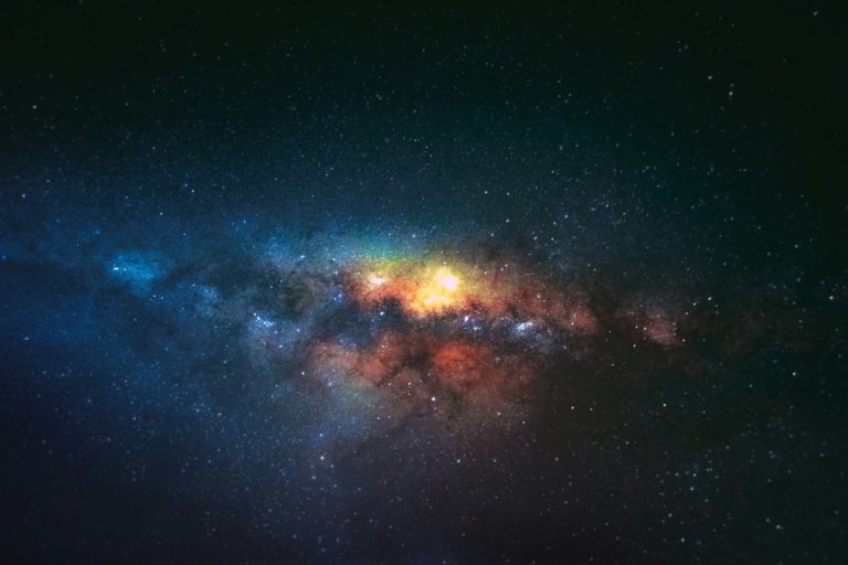 A legidősebb galaxisok születésének lehetett szemtanúja a James Webb űrteleszkóp