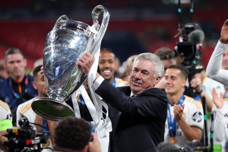 Ancelotti közel 65 évesen is együtt ugrált a Real Madrid sztárjaival (videó)