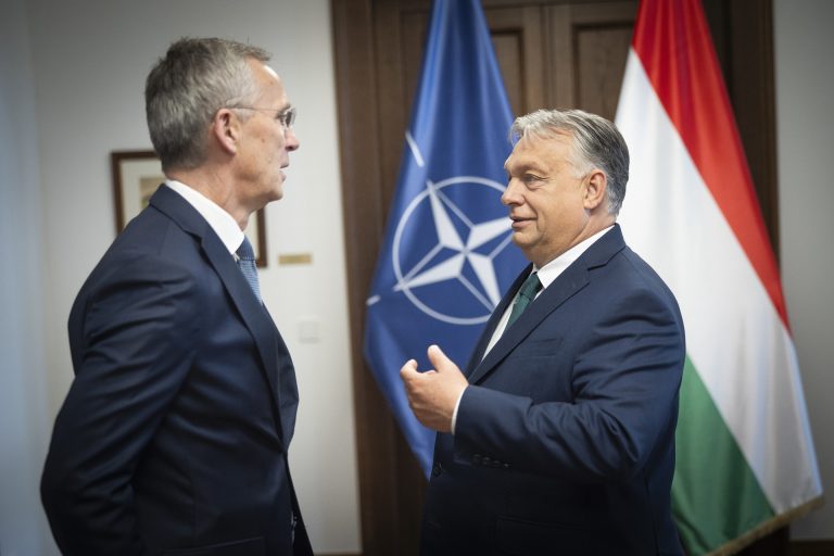 Megérkezett Orbán Viktorhoz a NATO főtitkára