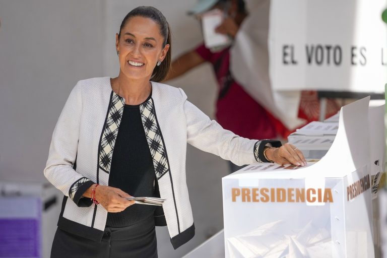Első alkalommal választhatnak női elnököt Mexikóban
