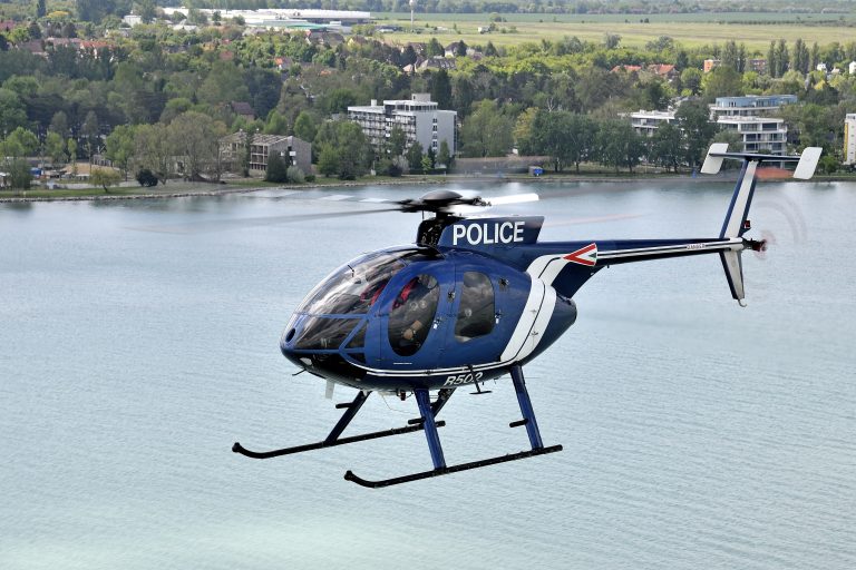 Helikopterrel és hatalmas erőkkel kerestek egy 8 éves gyereket a Balatonnál