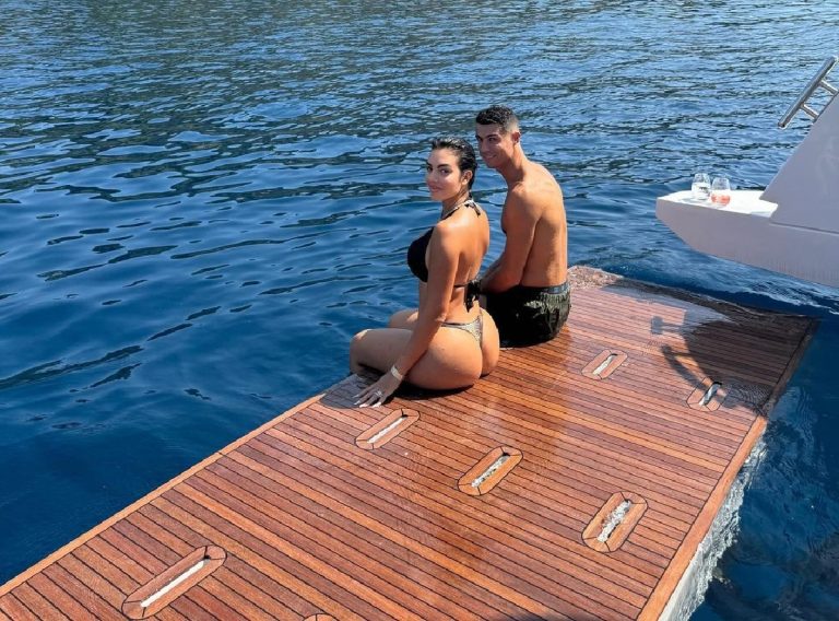 Fotókon Cristiano Ronaldo monacói luxusnyaralása