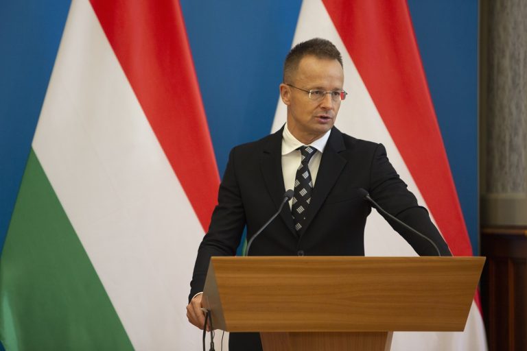 Szijjártó Péter elmondta, hány orosz állampolgár van Magyarországon