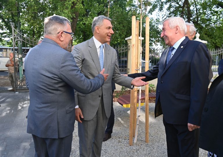 Lázár János a MÁV-ról: 30 év hátrányunk van, de nekiállunk