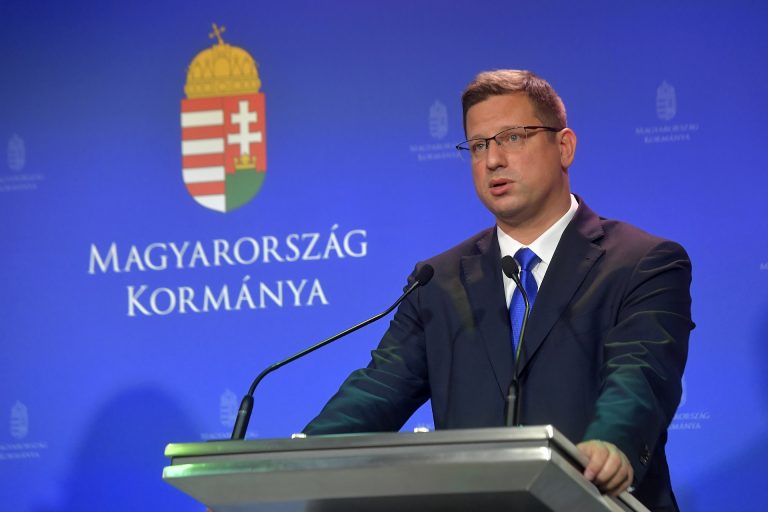 A magyar kormány kész jogi útra terelni az ügyet, 2 milliárd euróról van szó