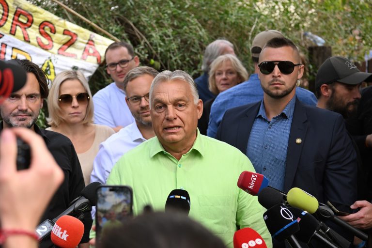 Óriási volt az érdeklődés Orbán Viktor kötcsei sajtóeseményén (fotóval)