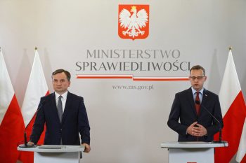 Bekérették Magyarország varsói nagykövetét a Romanowskinak nyújtott menedékjog miatt