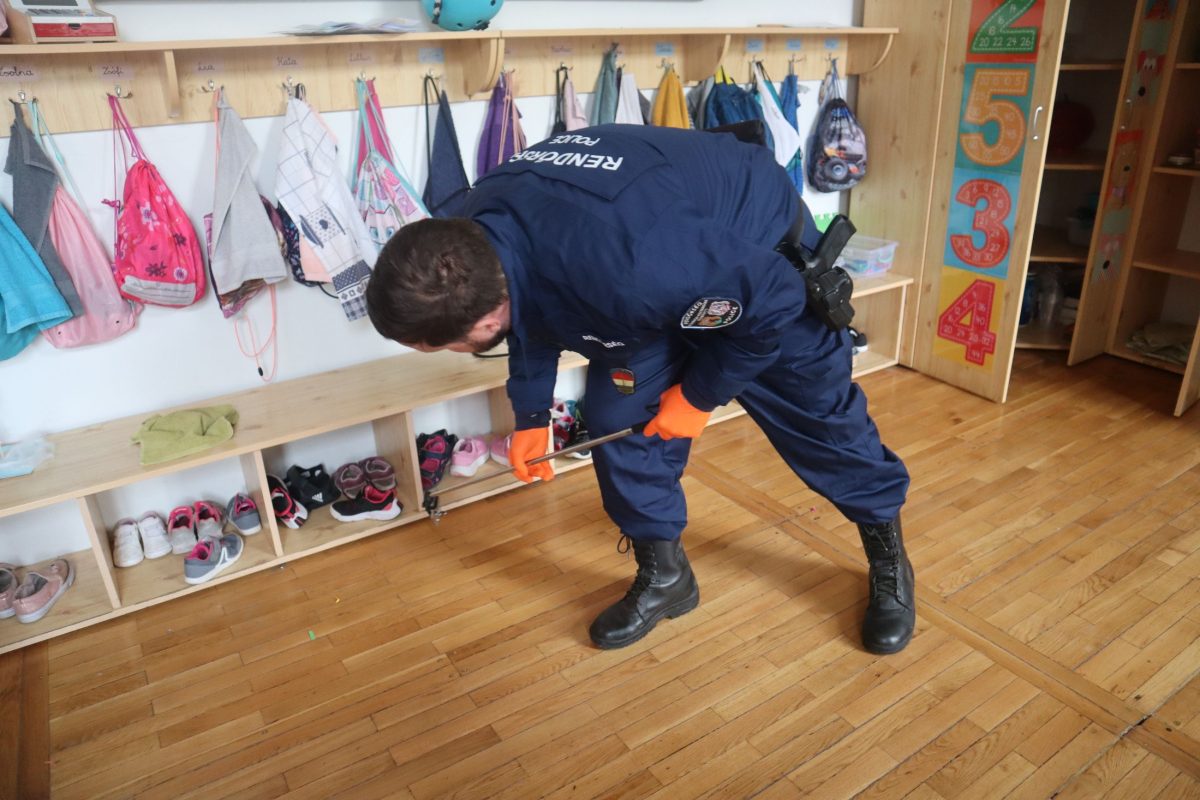 Újabb bombafenyegetések több hazai iskolában – a rendőrség vizsgálatot indított