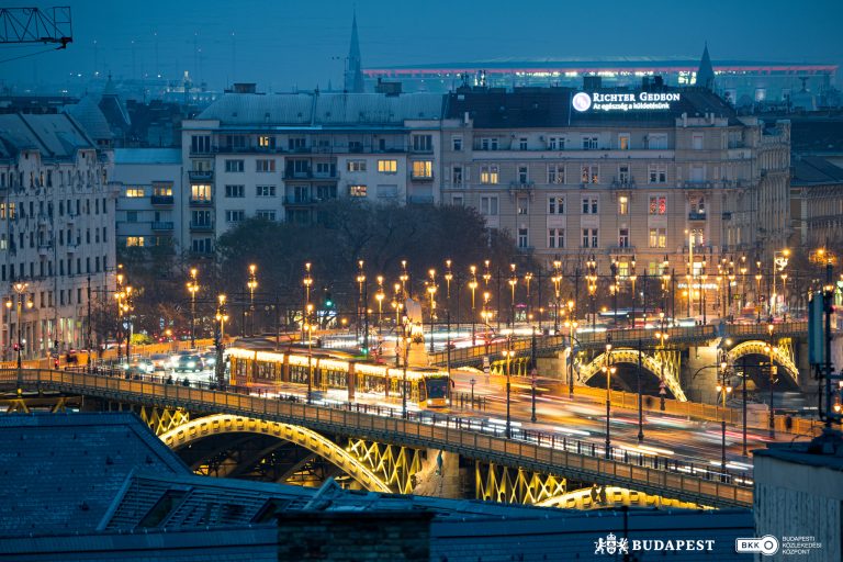 Újra teljes vonalon közlekedik a 6-os villamos Budapesten