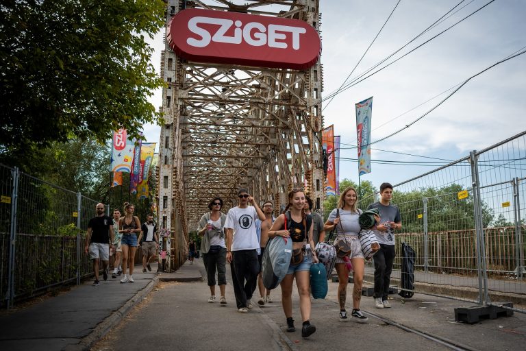 Óriási világsztárokat jelentett be a Sziget Fesztivál, Post Malone is érkezik