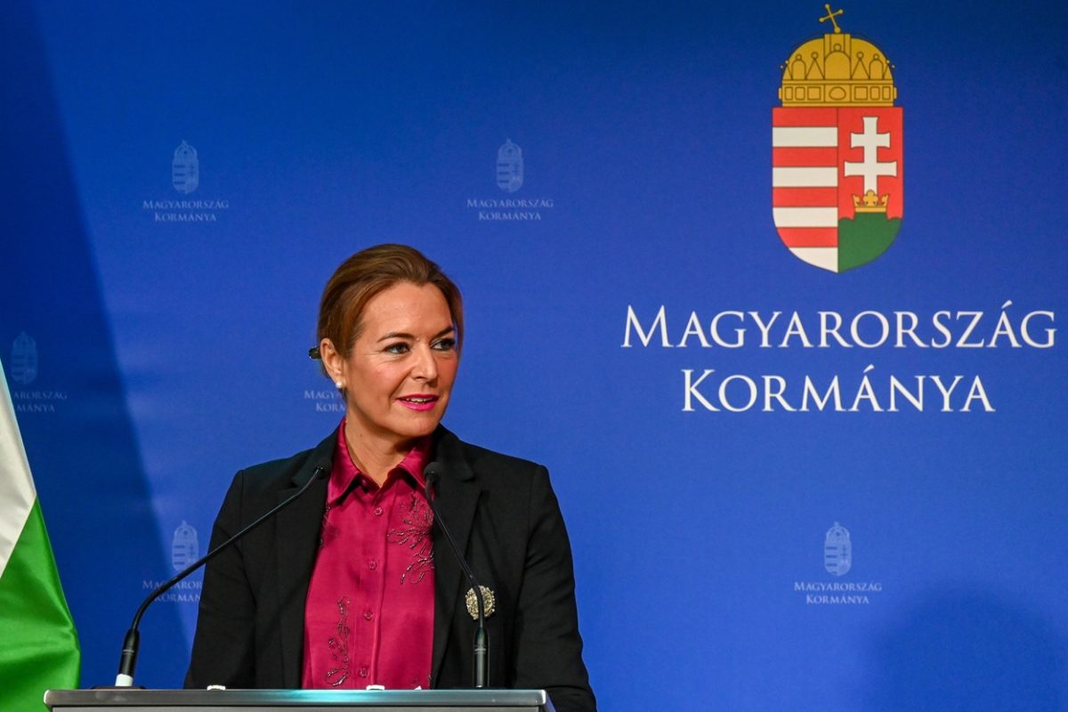 Vitályos Eszter: februárban érkezik a 13. havi nyugdíj