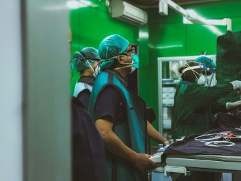 Először végeztek gyermeken robotasszisztált műtétet Magyarországon