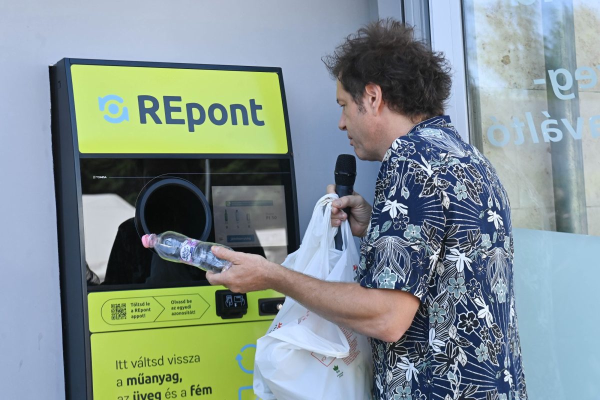 Hát ez is eljött: addig trükközött egy pár a visszaváltó automatákkal, hogy vádemelés lett a vége