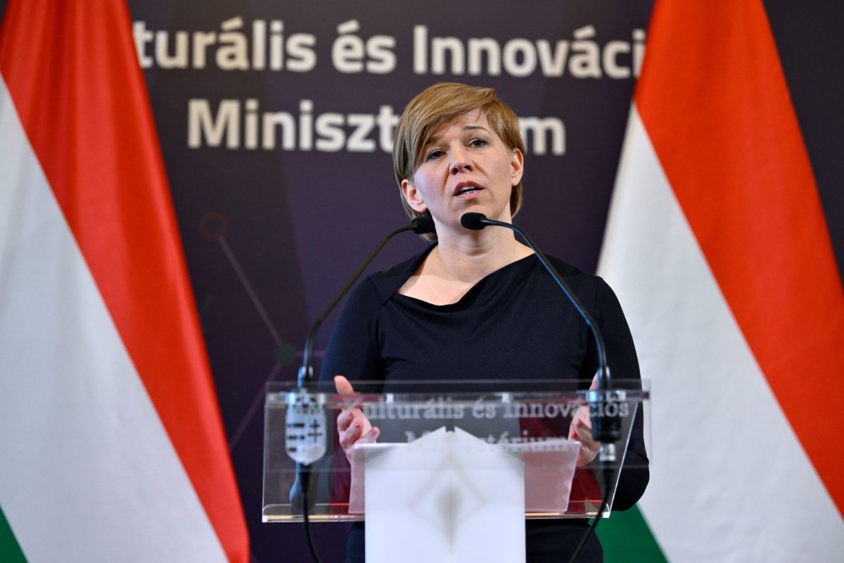 Már közel 5000 munkáshitelt folyósítottak a fiatalok számára