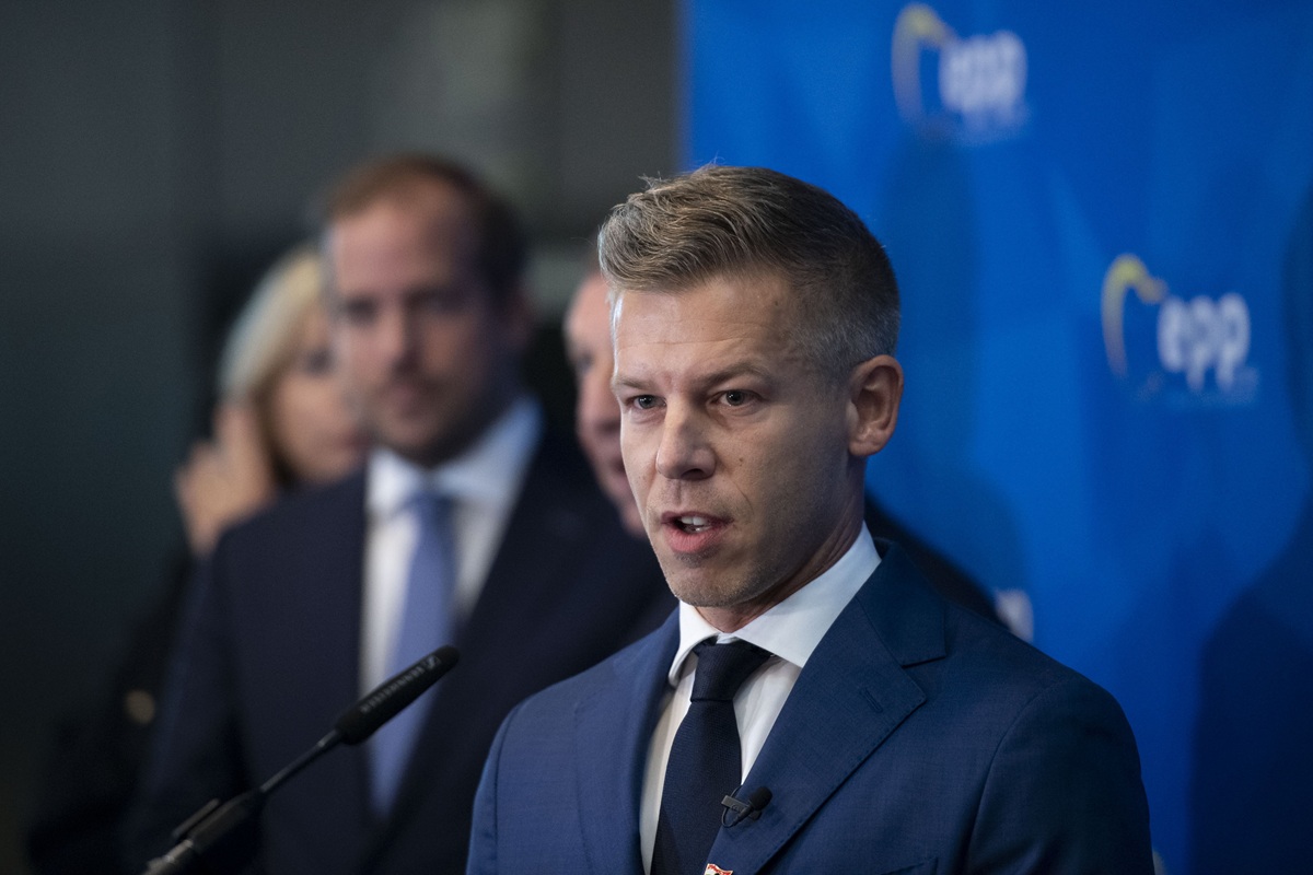 Magyar Péter elmondta, szerinte mivel kellene foglalkoznia a magyar sajtónak