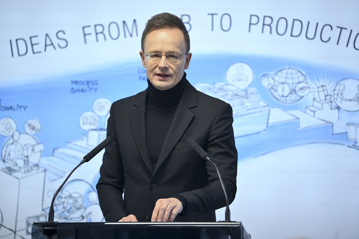 Szijjártó Péter bejelentette, Magyarország hétfőn blokkol az EU-ban