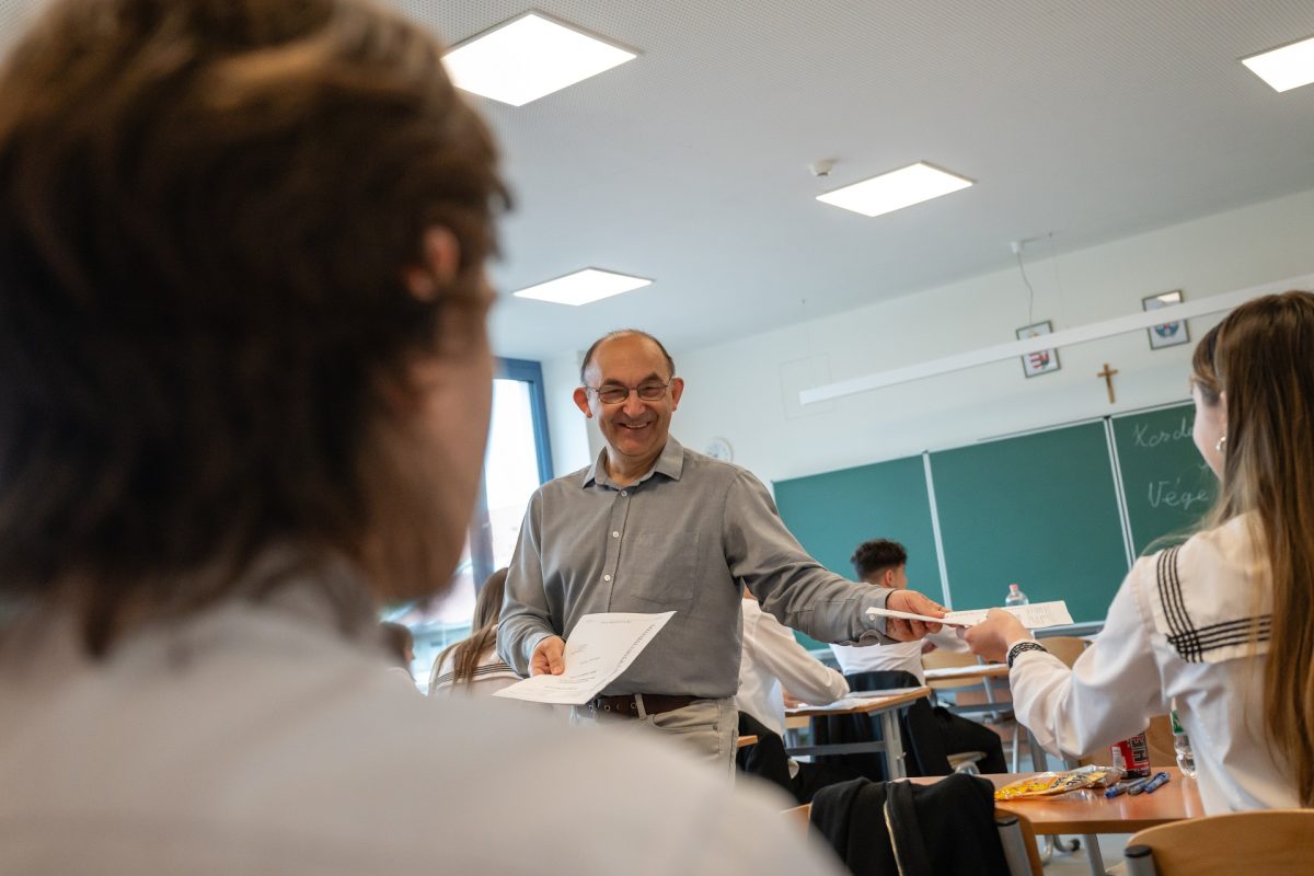 Idén már a 844 ezer forintot is eléri a pedagógusok átlagbére