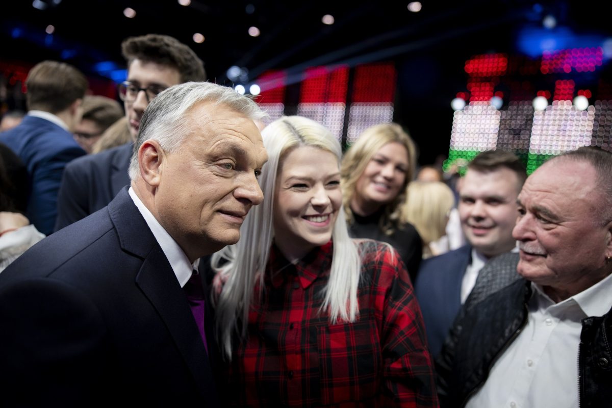 Orbán Viktor személyesen üzent Muri Enikőnek az énekesnőt ért támadások után