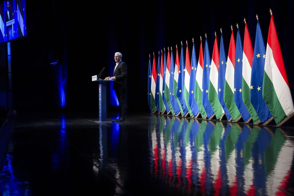 Gyurcsány Ferenc nem akar Orbán Viktorral egy napon beszédet tartani