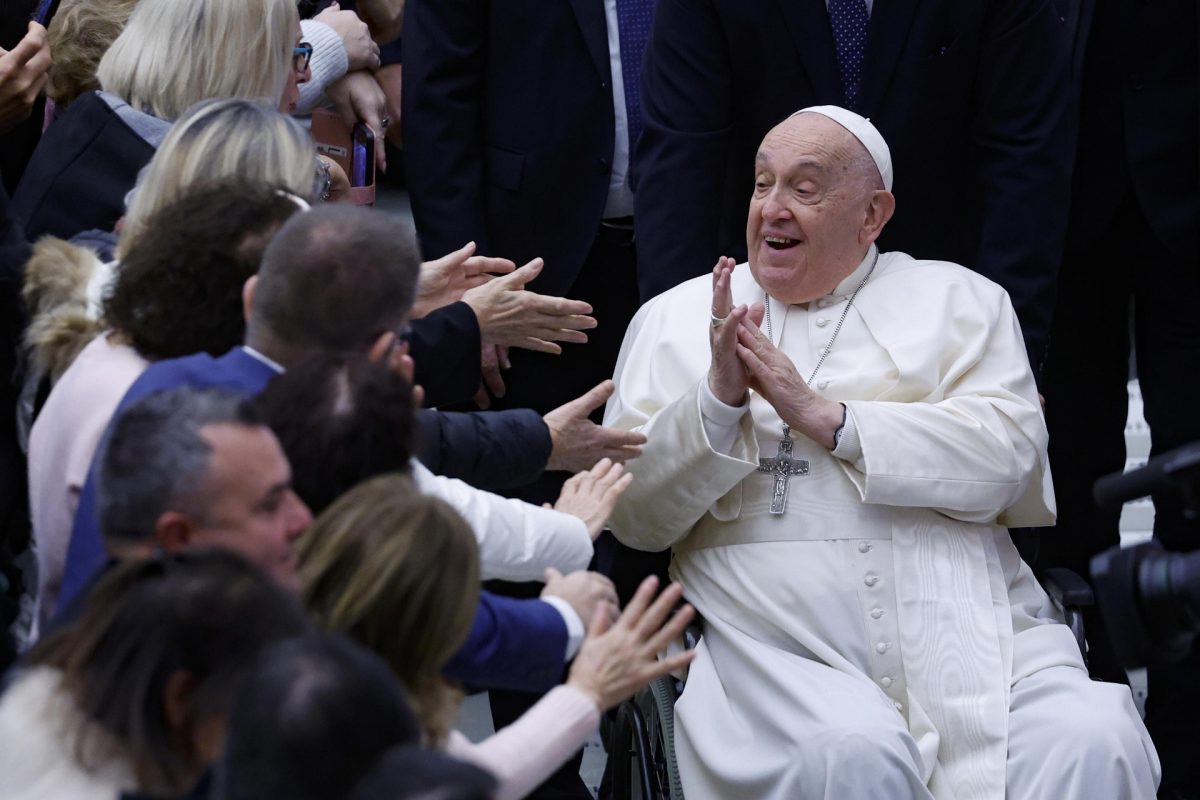 Válságos Ferenc pápa állapota