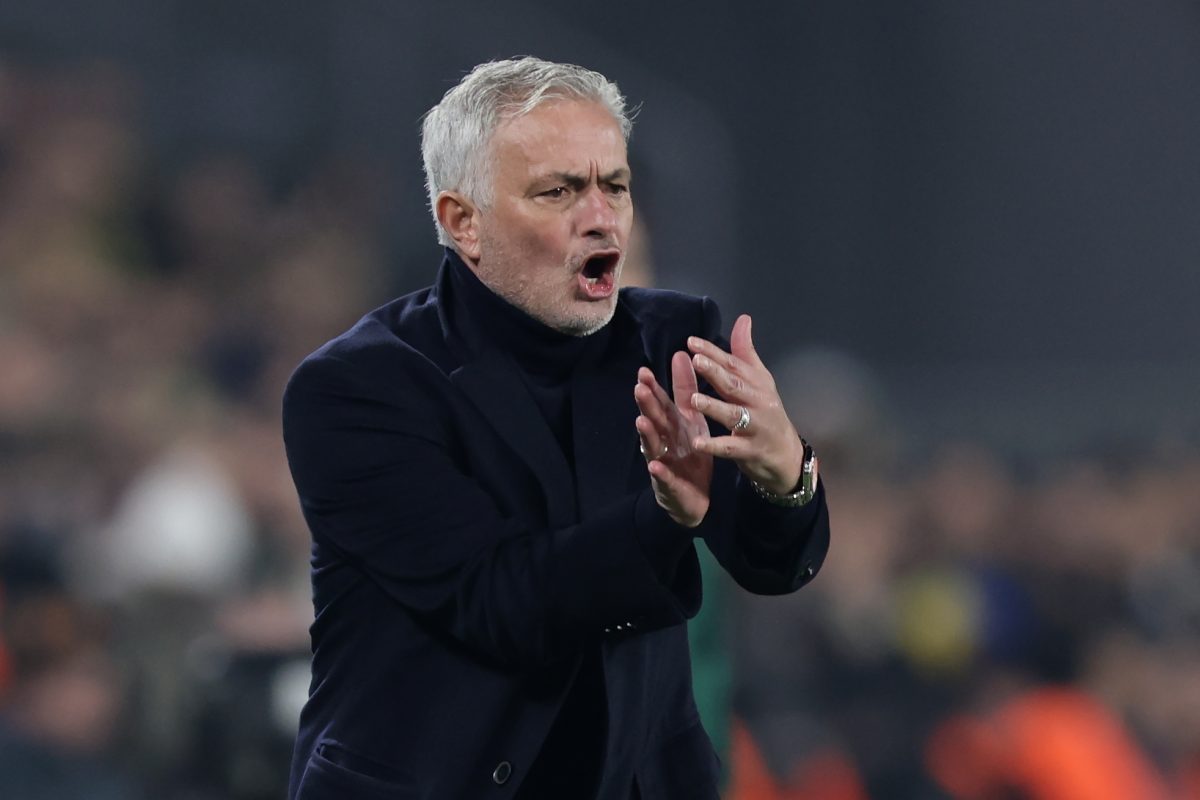 Súlyos eltiltást és pénzbírságot kapott José Mourinho