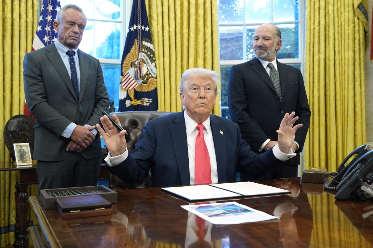 Trump szerint senki nem mer majd szórakozni Ukrajnával, ha ott lesznek