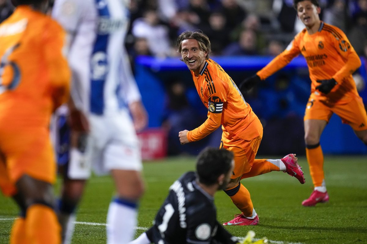 Modric és V. Junior góljával nyert a Real Madrid, beérték a Barcelonát