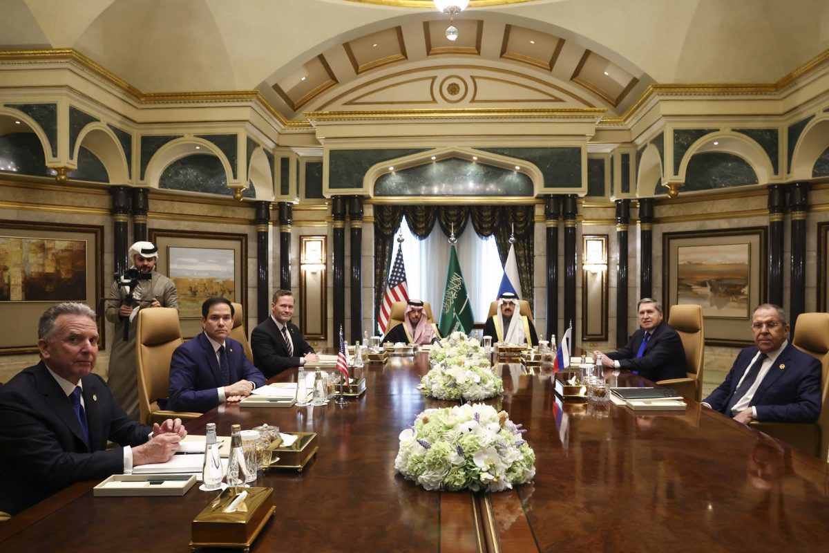 Bejelentést tett a Kreml az amerikai-orosz béketárgyalások alatt