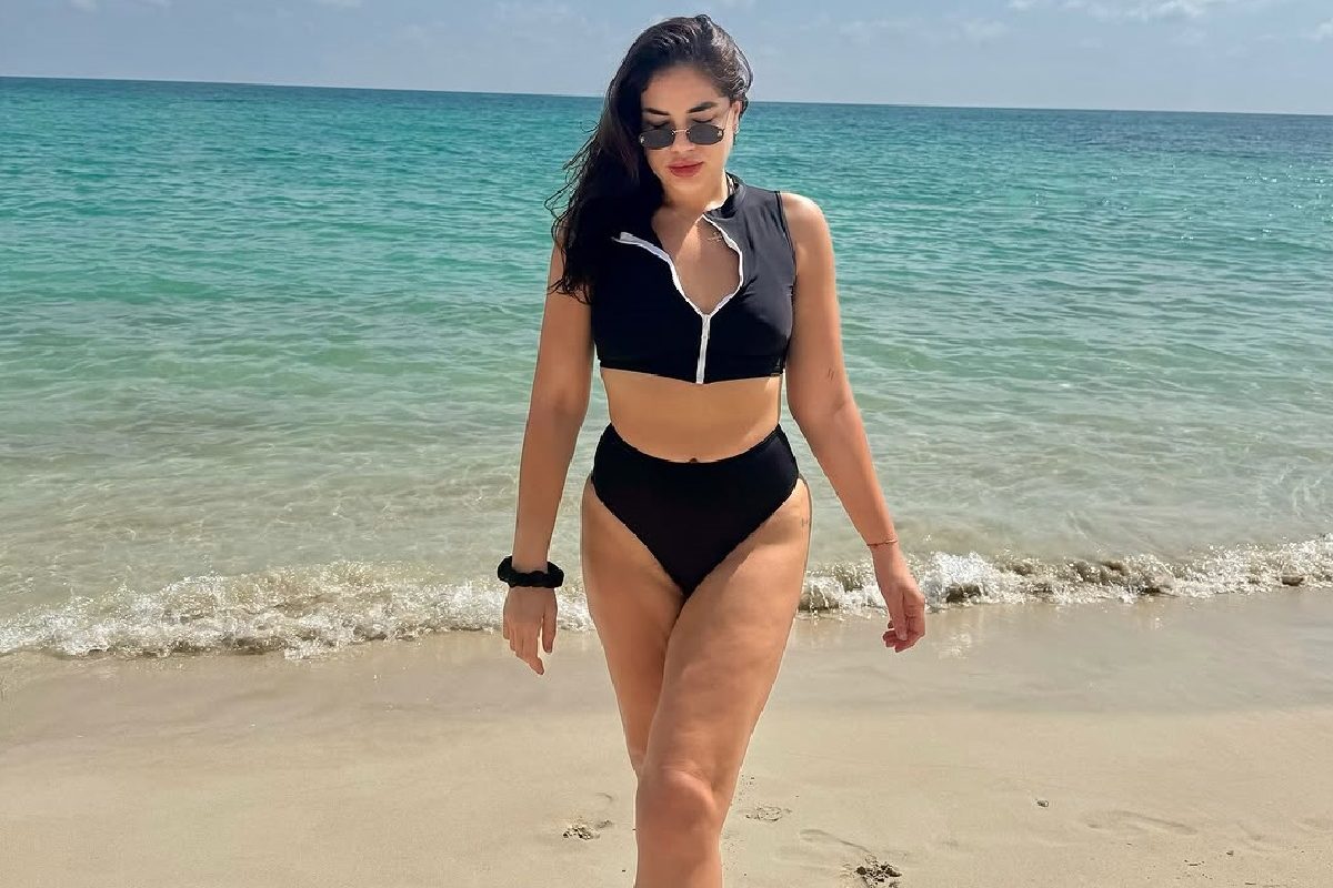 Új bikinis fotók jelentek meg Gáspár Evelinről