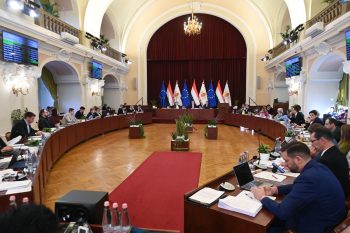 Karácsony Gergely kivezettette a Fővárosi Közgyűlésről Szabó Bálintot