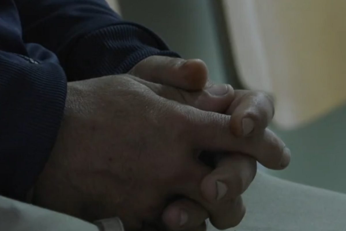 Döbbenet Nyíregyházán: videóra vette, ahogyan megerőszakolja a saját lányát