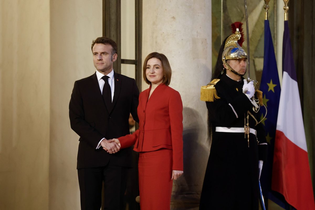 Macron: Oroszország destabilizálni próbálja Moldovát