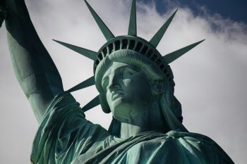 A Fehér Ház reagált a francia politikus felvetésére a Szabadság-szobor visszaadásáról