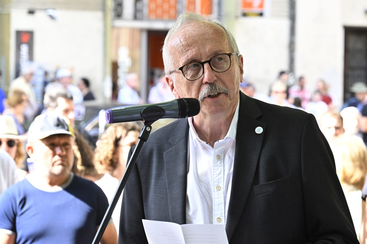 Ez a nap is eljött, ugrik a sztriptíz Erzsébetvárosban