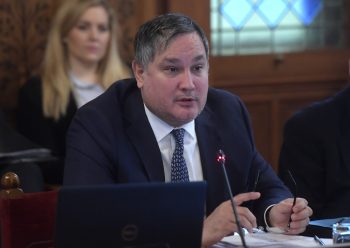 Önkéntes árcsökkentést akar látni a kormány a kiskereskedelmi láncoktól a magas élelmiszerárak miatt