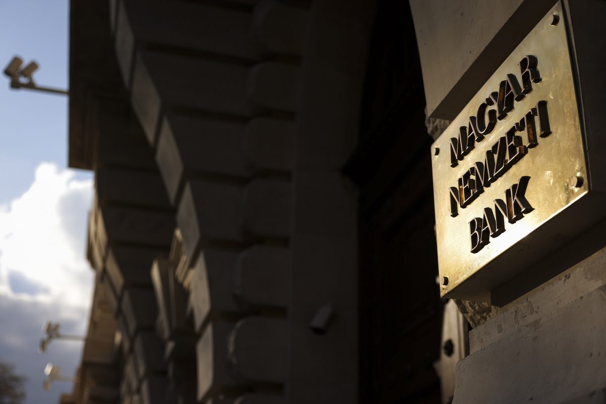 Veszélyben a magyar vásárlók, figyelmeztetést adott ki az MNB