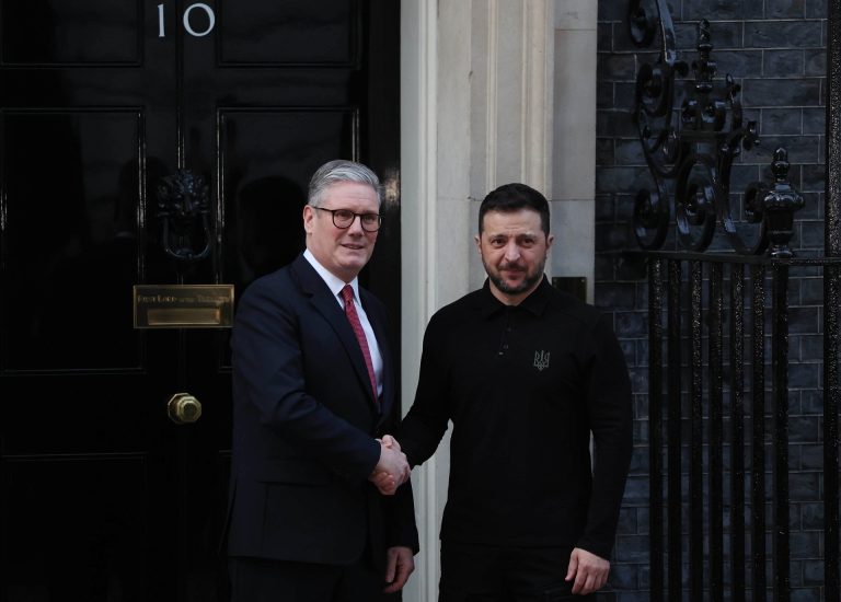 Zelenszkij nagy terve: fel akarja pörgetni az ukrajnai fegyvergyártást